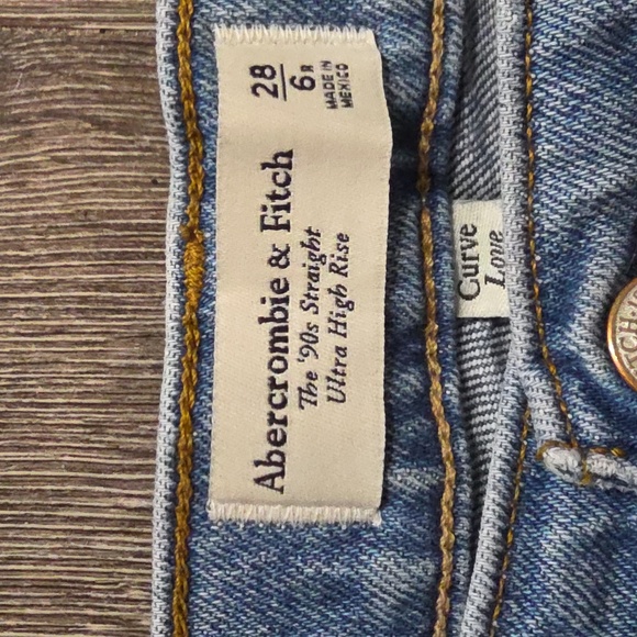 Abercrombie And Fitch Vintage 90's Straight Leg Ultra High Rise Jeans - Picture 4 of 9